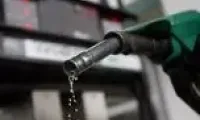 نرخ چهارم بنزین عرضه بنزین با نرخ ۸۷ هزار تومان در کرمان آغاز شد