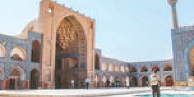 چک برگشتی به جای مسافر  بازار کساد گردشگری زیر سایه جنگ و شرایط روحی نامناسب مردم