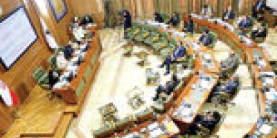 کشمکش‌های مقدماتی شورای شهر