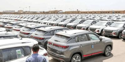 توقف ثبت سفارش خودروهای وارداتی از محل بودجه ۱۴۰۴سفارش‌های دارای تأمین ارز مستثنی شدند