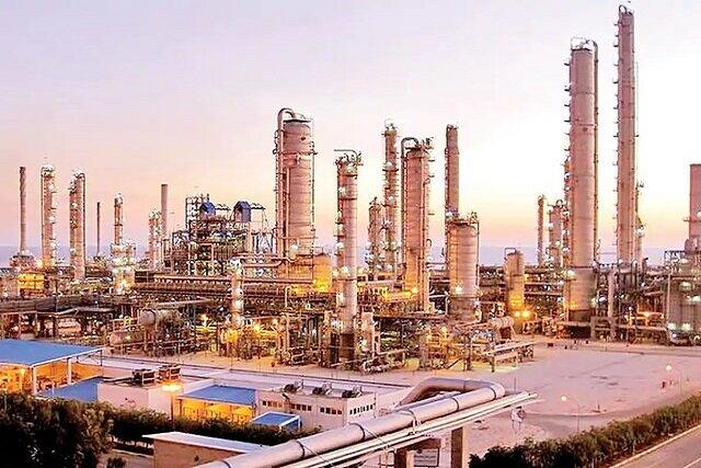 ظرفیت تولید محصولات پتروشیمی به ۱۰۰ میلیون تن رسید